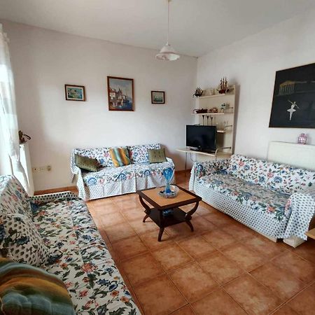 Cozy & Rustic Apartment Spáta Екстериор снимка